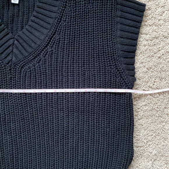 A New Day Black V-Neck Sweater Vest - Picture 6 of 7